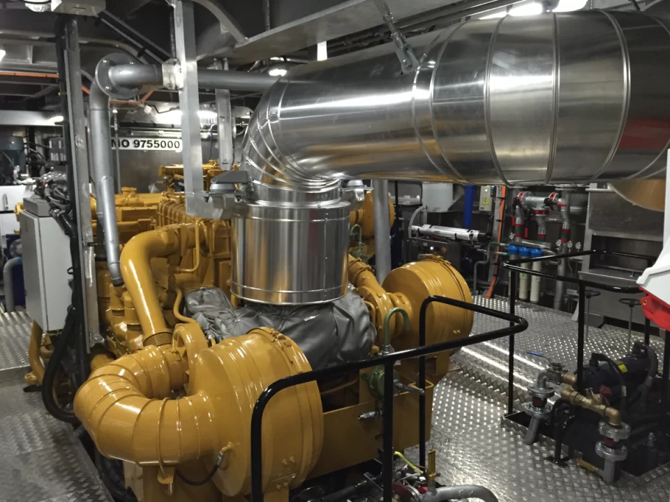 LECTURA DE CONSUMOS DE GASOIL CON 15 CAUDALIMETROS CORIOLIS EMERSON COMUNICADOS VIA RS-485MODBUS